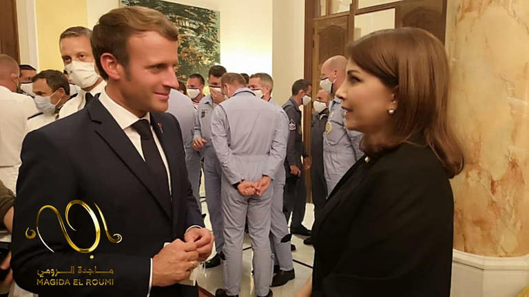 ماجدة الرومي تلتقي الرئيس الفرنسي