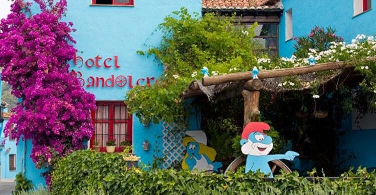 قرية السنافر