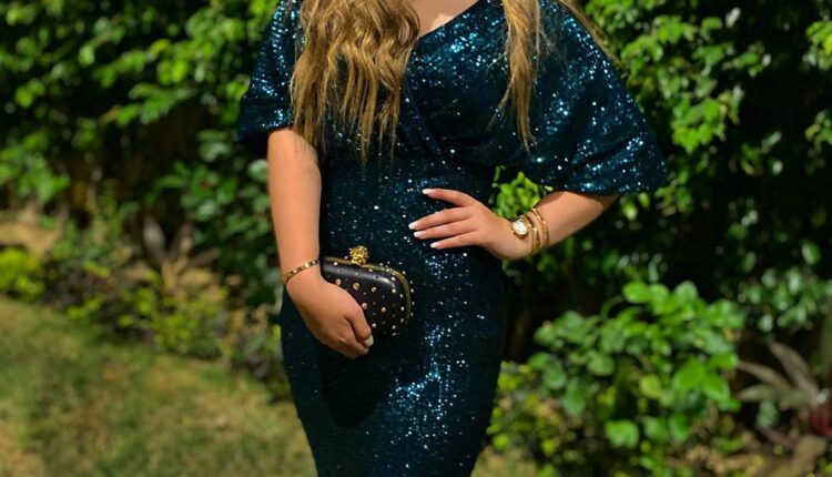 ليلى زاهر تخطف الأنظار أثناء تكريمها