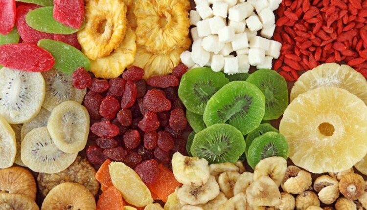 الفاكهة المجففة