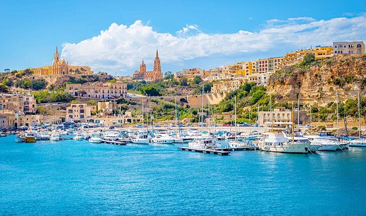 السياحية في مالطا
