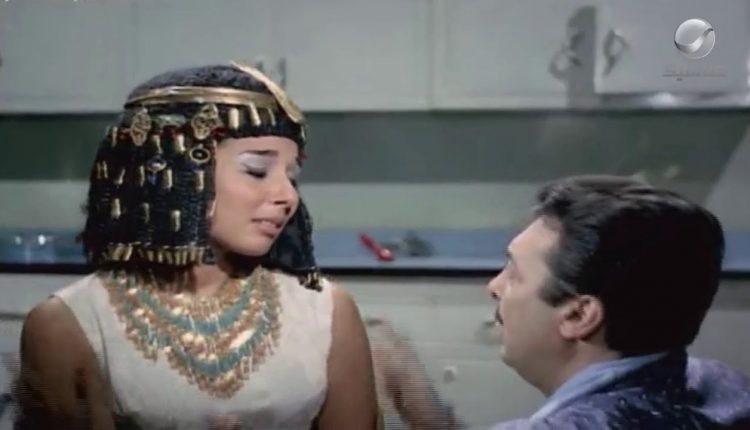 لبنى عبد العزيز