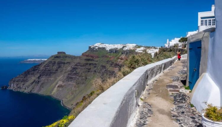 التجارب السياحية في سانتوريني اليونان