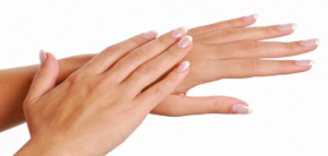 علاج تشقق اليدين والأصابع