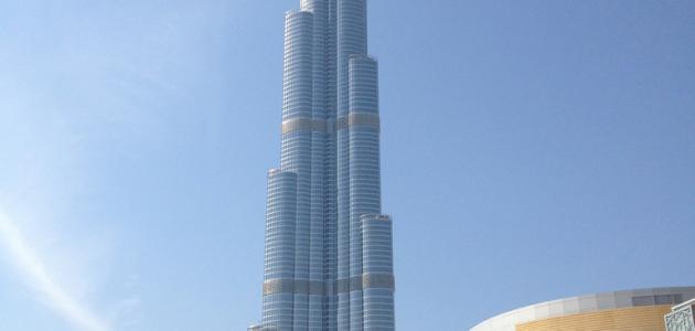 ما هو اطول برج في العالم وكم طوله؟