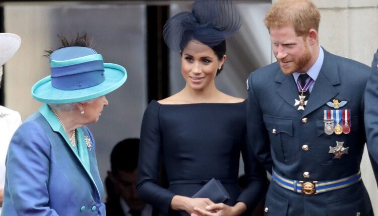 حقيقة قبول هاري وميغان ماركل دعوة الملكة إليزابيث للاحتفال باليوبيل