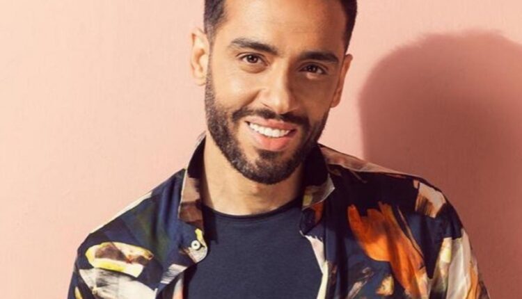 رامي جمال يوضح لجمهوره بالفيديو انتشار البهاق في جسده