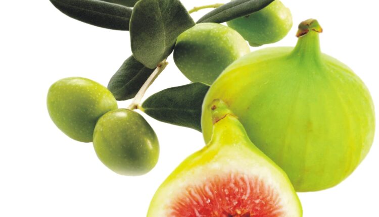 فوائد صحية عظيمة تحصل عليها من خلال.. مزج التين والزيتون