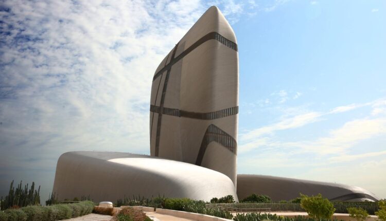 أعلن مركز إثراء عن خوض تجربة إنتاج فيلمين في مهرجان كان السينمائي