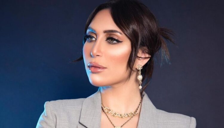 بعد خضوعها لعملية جراحية كبيرة.. الدكتورة خلود تطمئن معجبيها