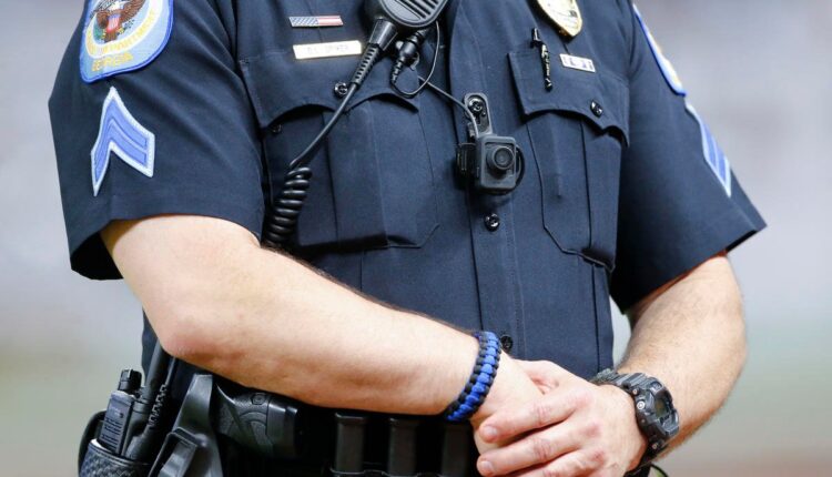 تفسير الشرطة في المنام.. هل هو مكروه أم يدل على الخير