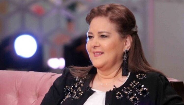 مستشار الرئاسة يفجر مفاجأة.. كورونا لم يكن السبب في وفاة دلال عبد العزيز