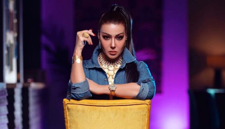 سمية الخشاب.. تشعل مواقع التواصل! بعد نشرها صور مثيرة للجدل! وترد بغضب