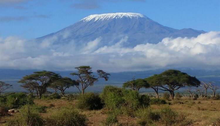 تنزانيا.. أشهر مناطق المغامرة عبر المنتزهات الوطنية وجبل كليمنجارو