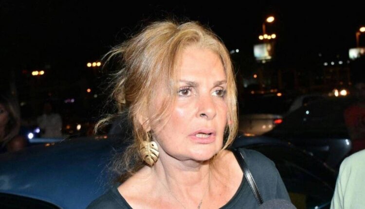 الفنانة يسرا لن تستطيع توديع دلال عبد العزيز.. والجنازة الأحد بمسجد المشير