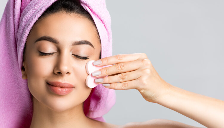 روتين مميز لعلاج جفاف الجلد والعناية بالبشرة