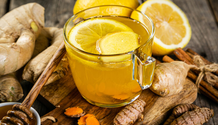 شاي الزنجبيل صيدلية متكاملة في بيتك.. فوائد لا يمكن تفويتها للسيدات