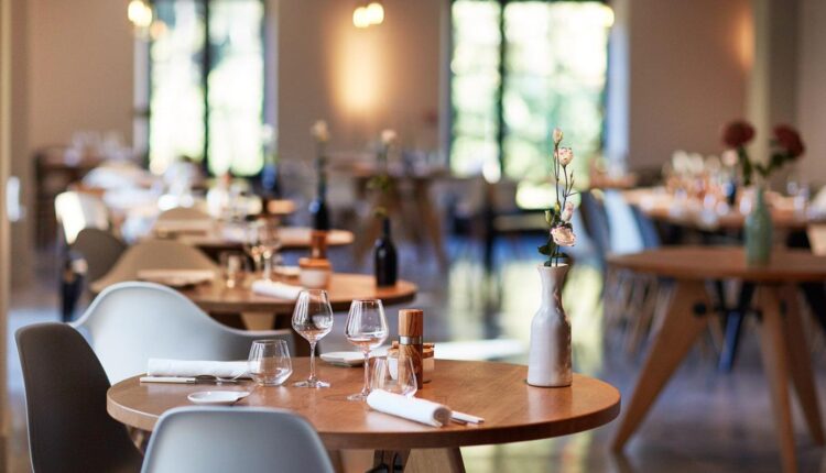 6 نصائح لاختيار أفضل مطعم في المنطقة... اعرفها قبل السفر