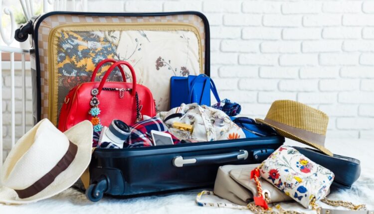 تعرفي على أهم المستلزمات الضرورية في حقيبة سفر المرأة