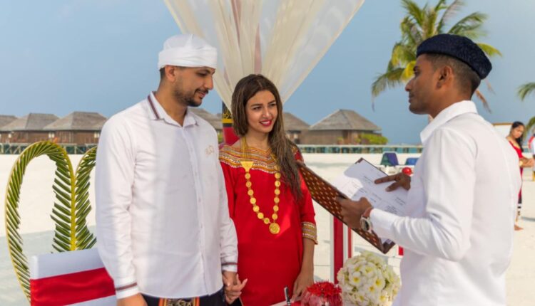 علي غزلان يشارك جمهوره تفاصيل حفل زفافه الثاني في جزر المالديف