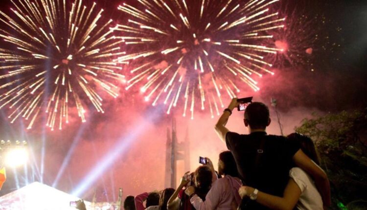 نصائح لسفر خالي من المشاكل... في احتفالات العام الجديد