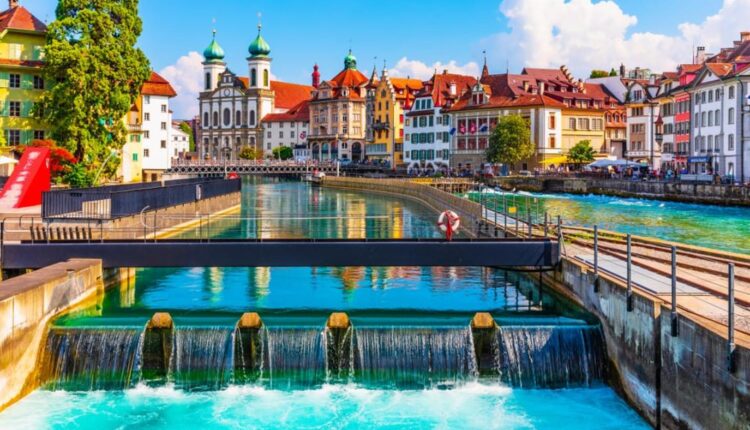 لكل من يخطط لزيارة سويسرا في الشتاء... معلومات يجب أن تعرفها قبل السفر