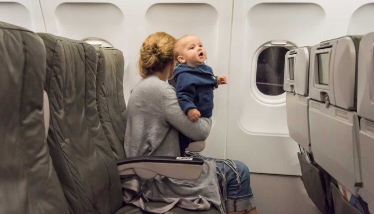 احتياجات أساسية عليك توفيرها عند سفر الأطفال معك