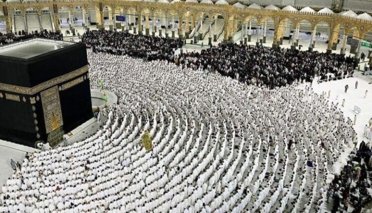 متى موعد صلاة التهجد في الحرم المكي 2023