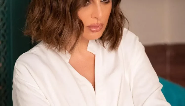 أنغام تنفي خبر ارتباطها بطريقة غير مباشرة