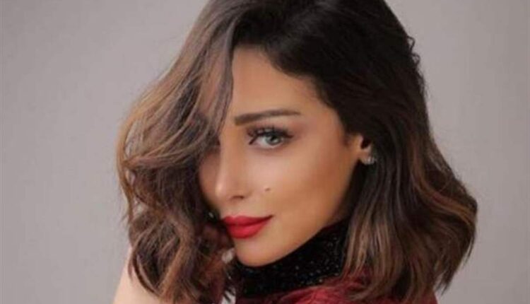 بسمة بوسيل تعود للغناء من جديد