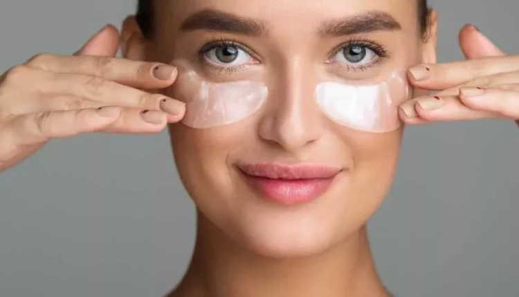 فوائد الكمادات الدافئة في علاج جفاف العين