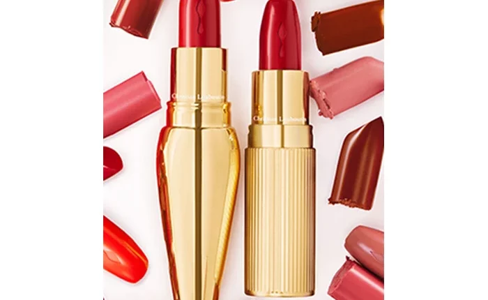 مجموعة أحمر شفاه جديدة من Christian Louboutin