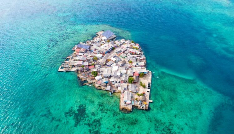 جزيرة سانتا كروز ديل إسلوت