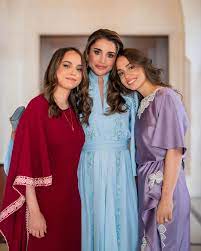 الملكة رانيا وابنتيها