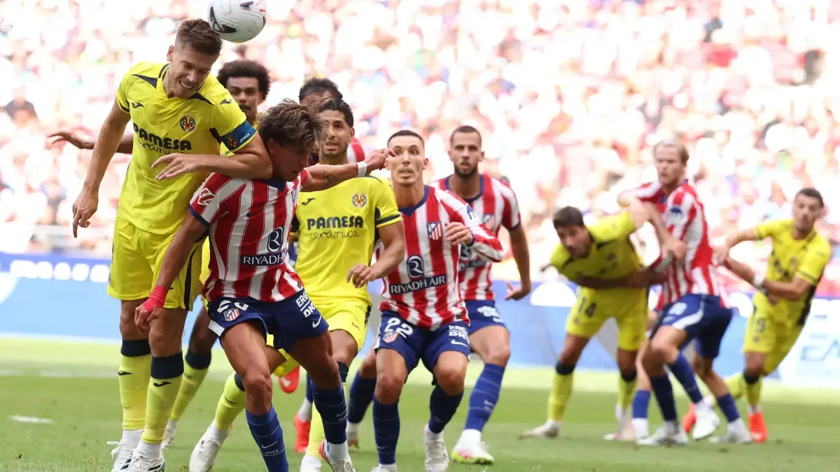 أتلتيكو مدريد يتعادل 2-2 مع فياريال في مباراة شهدت طرداً وركلتَي جزاء وصافرات ضد ألفاريس